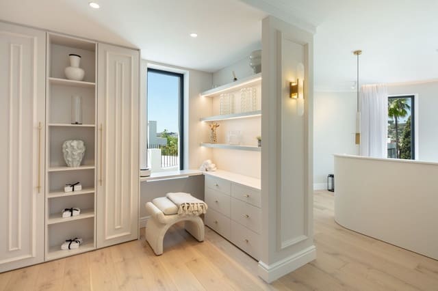 Chalet de 5 habitaciones en Marbella en venta con piscina garaje - 3.895.000 € (Ref: 9554194)