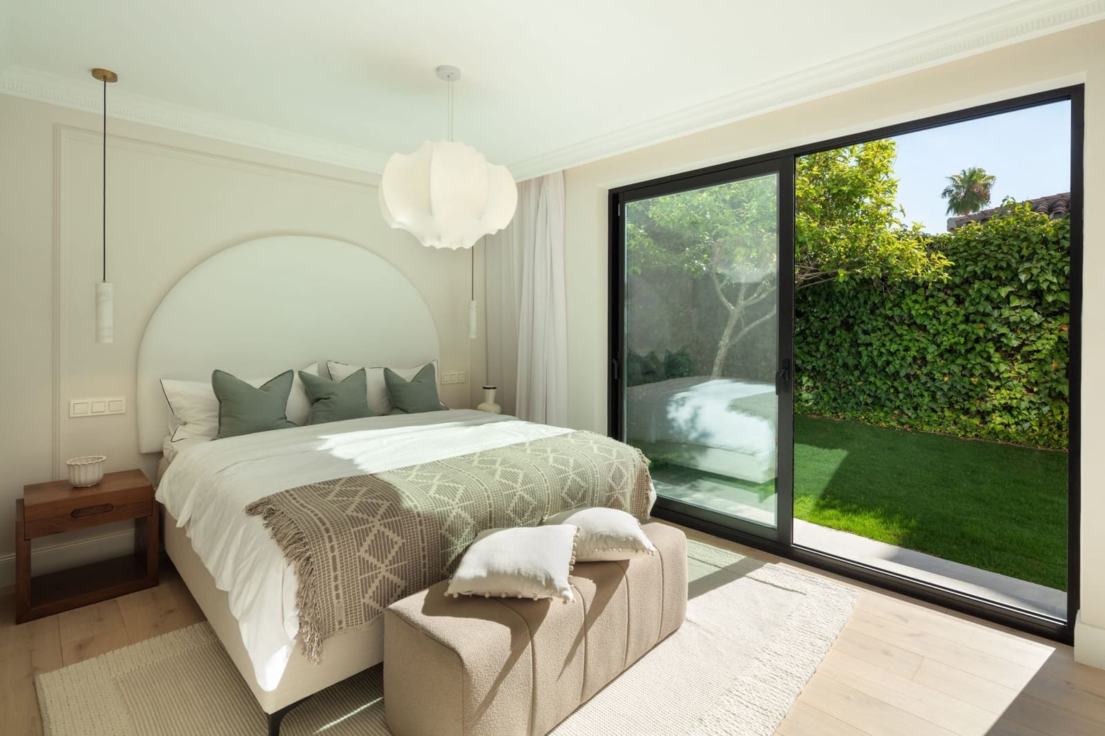 Chalet de 5 habitaciones en Marbella en venta con piscina garaje - 3.895.000 € (Ref: 9554194)