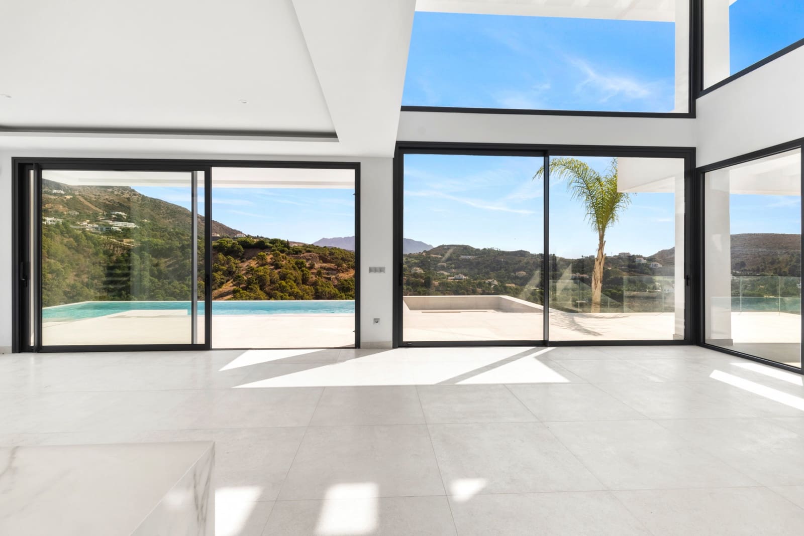 5 soveværelse Villa til salg i Marbella med swimmingpool garage - € 2.450.000 (Ref: 9554232)