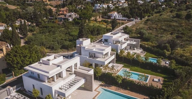 5 soveværelse Villa til salg i Marbella med swimmingpool garage - € 2.295.000 (Ref: 9607948)