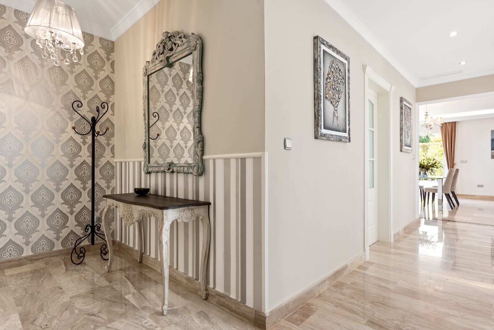 4 soverom Villa til salgs i Marbella med svømmebasseng garasje - € 1 950 000 (Ref: 9614192)