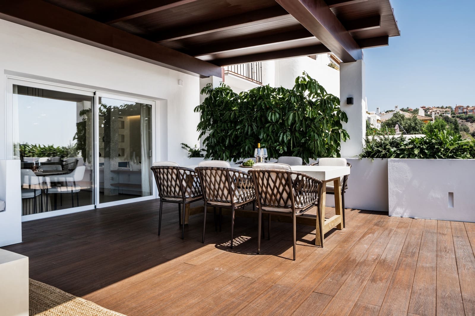 3 sypialnia Apartament na sprzedaż w Marbella z basenem garażem - 995 000 € (Ref: 9679694)