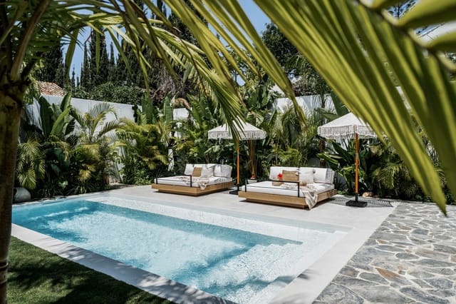 4 soverom Villa til salgs i Marbella med svømmebasseng garasje - € 2 650 000 (Ref: 9690389)