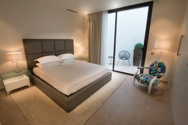 7 soveværelse Villa til salg i Puerto Banus, Marbella - € 4.950.000 (Ref: 9725159)