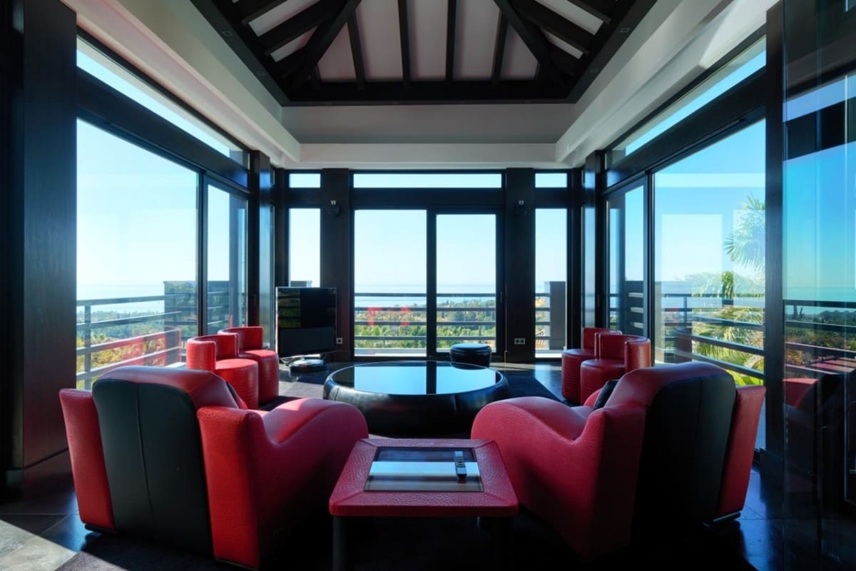 8 Zimmer Villa zu verkaufen in Marbella mit Pool Garage - 5.900.000 € (Ref: 9725163)