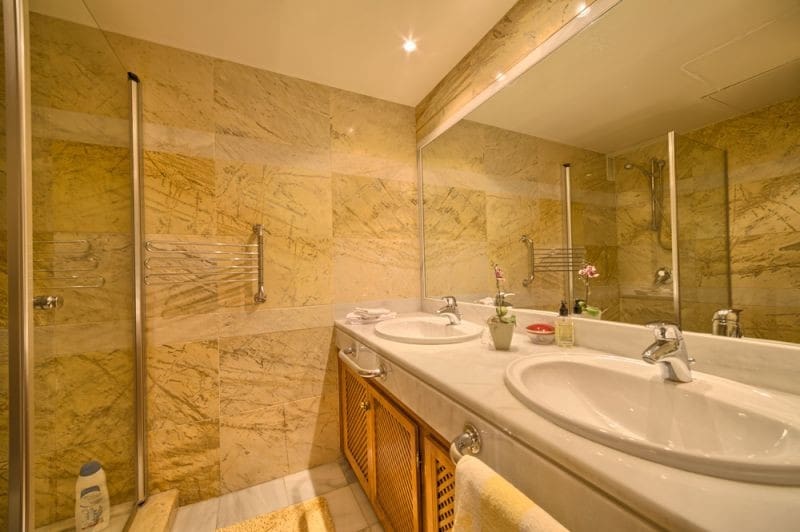 3 soveværelse Penthouse til salg i Marbella med swimmingpool - € 743.000 (Ref: 9725184)