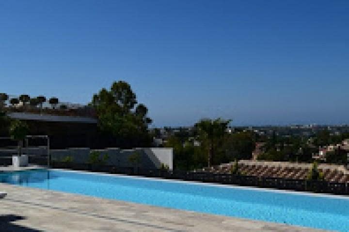 4 soveværelse Villa til salg i Marbella med swimmingpool - € 1.925.000 (Ref: 9725188)