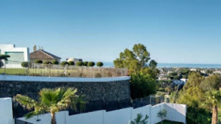 4 soveværelse Villa til salg i Marbella med swimmingpool - € 1.925.000 (Ref: 9725188)