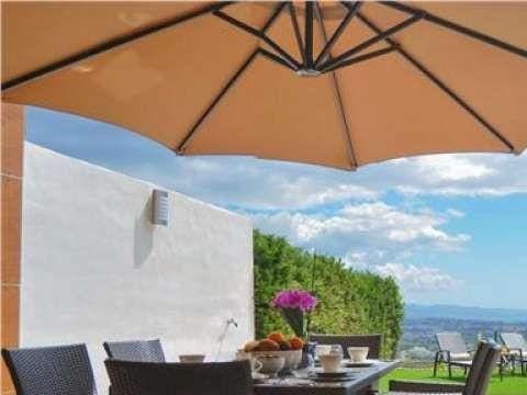 3 soveværelse Byhus til salg i Marbella med swimmingpool garage - € 699.000 (Ref: 9725200)