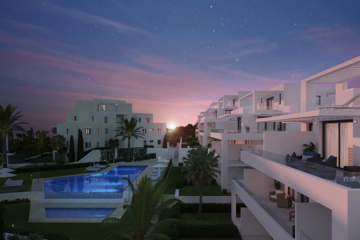 3 chambre Penthouse à vendre à El Paraiso avec piscine garage - 715 000 € (Ref: 9725203)