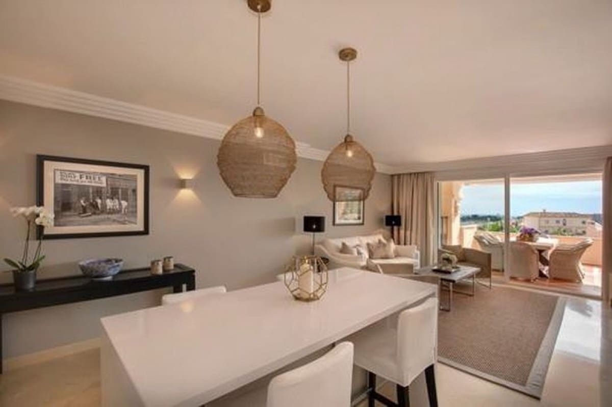 3 chambre Appartement à vendre à Marbella avec piscine garage - 695 000 € (Ref: 9725209)