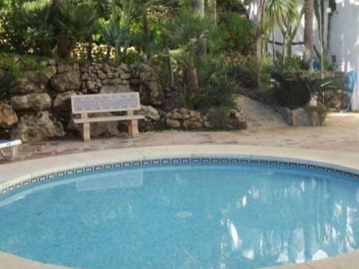 2 sovrum Lägenhet till salu i Marbella med pool garage - 319 000 € (Ref: 9725210)