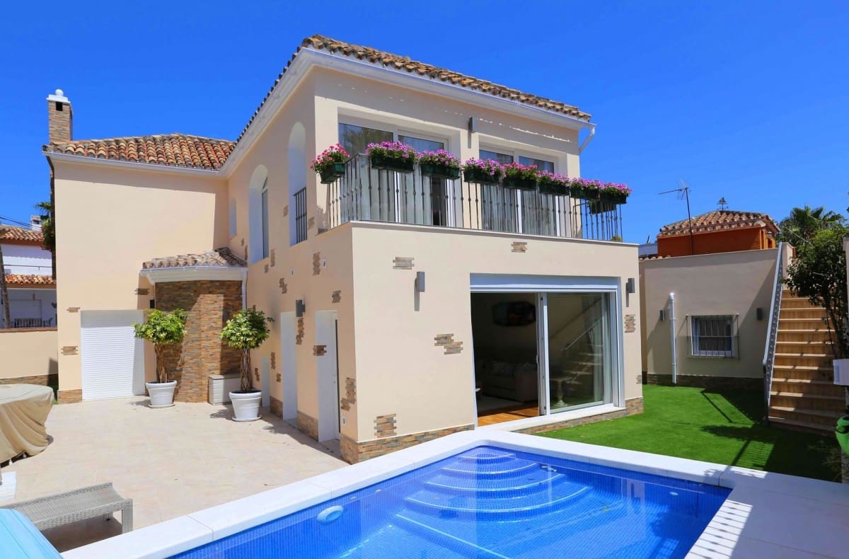 4 camera da letto Villa in vendita in Marbella con piscina - 1.200.000 € (Rif: 9725213)