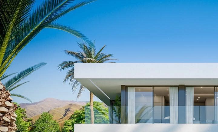 3 soveværelse Villa til salg i Manilva med swimmingpool garage - € 525.000 (Ref: 9725219)