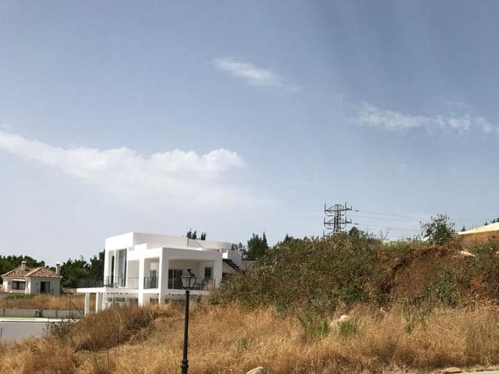 Działka budowlana na sprzedaż w Benahavis - 700 000 € (Ref: 9725225)