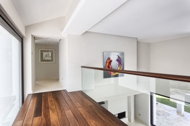 Chalet de 6 habitaciones en Marbella en venta con piscina garaje - 3.500.000 € (Ref: 9725227)