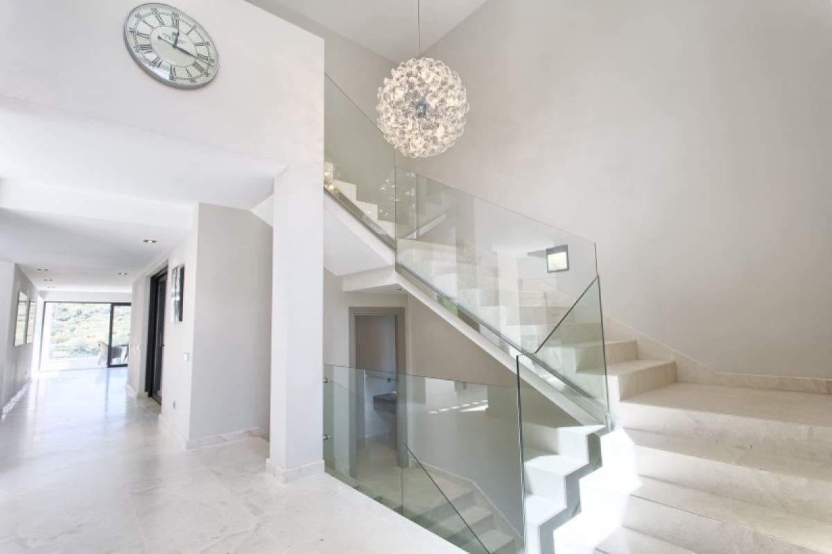 Chalet de 6 habitaciones en Marbella en venta con piscina garaje - 3.500.000 € (Ref: 9725227)