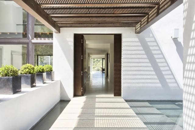 Chalet de 6 habitaciones en Marbella en venta con piscina garaje - 3.500.000 € (Ref: 9725227)