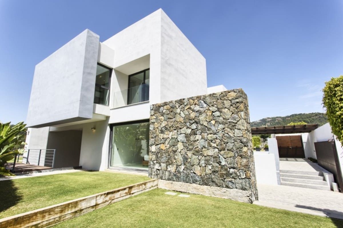 Chalet de 6 habitaciones en Marbella en venta con piscina garaje - 3.500.000 € (Ref: 9725227)