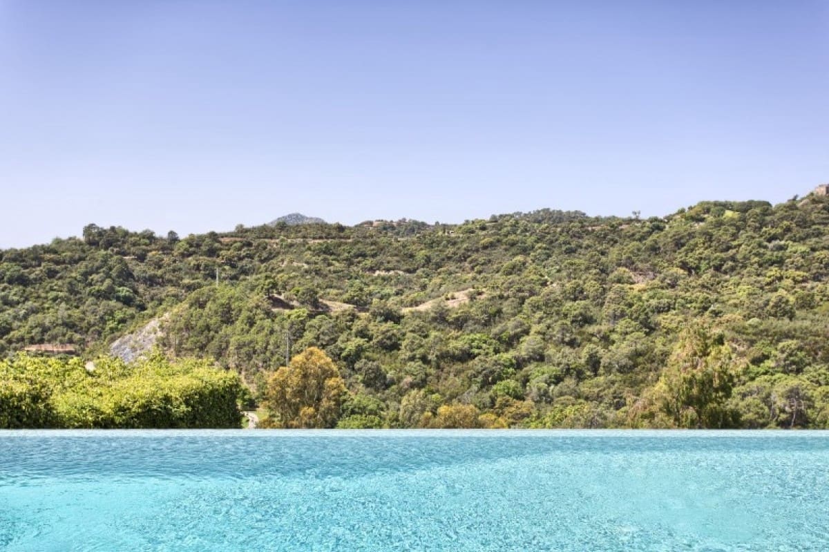 Chalet de 6 habitaciones en Marbella en venta con piscina garaje - 3.500.000 € (Ref: 9725227)