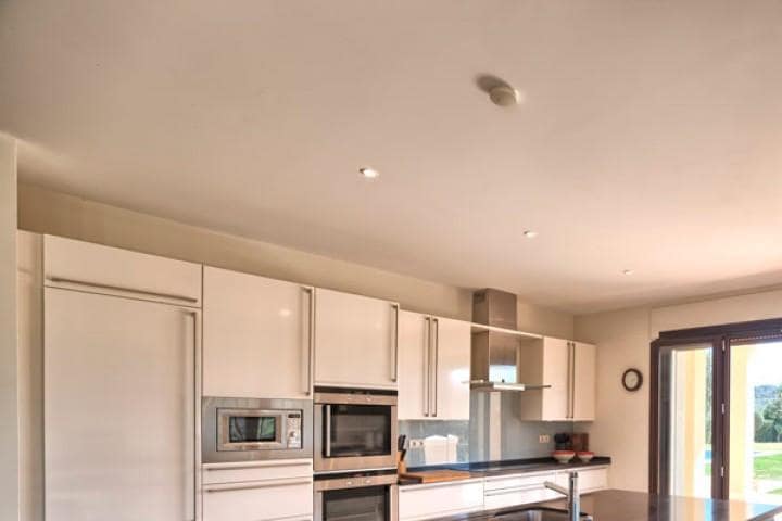 7 slaapkamer Villa te koop in Marbella met zwembad garage - € 3.700.000 (Ref: 9725228)