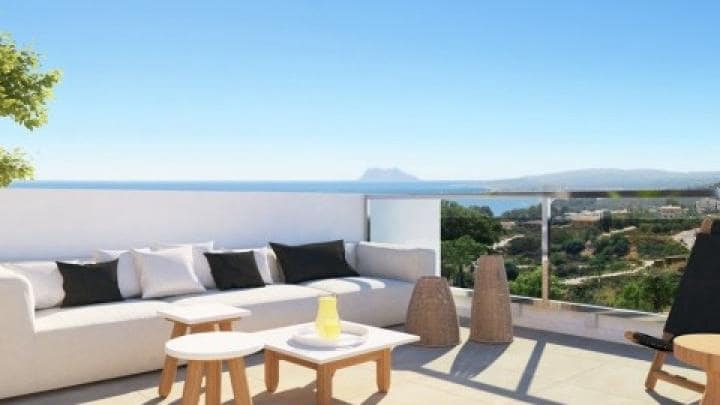 4 chambre Maison de Ville à vendre à Sotogrande avec piscine garage - 315 000 € (Ref: 9725238)