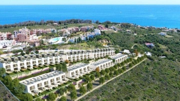 4 chambre Maison de Ville à vendre à Sotogrande avec piscine garage - 343 000 € (Ref: 9725239)