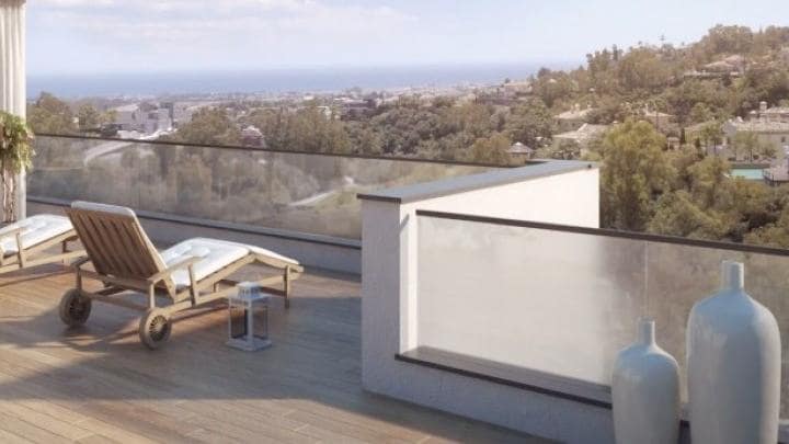 2 slaapkamer Penthouse te koop in Benahavis met zwembad garage - € 499.000 (Ref: 9725248)