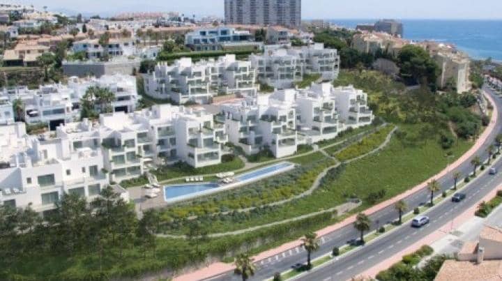 3 sovrum Lägenhet till salu i Benalmadena med pool garage - 404 800 € (Ref: 9725256)