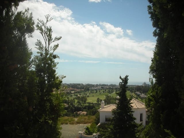 5 soveværelse Villa til salg i Marbella med swimmingpool garage - € 1.500.000 (Ref: 9725287)