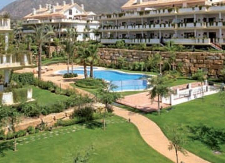 Apartamento de 4 habitaciones en Golden Mile en venta con piscina garaje - 1.550.000 € (Ref: 9725298)