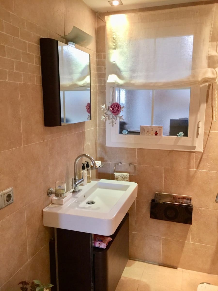 4 bedroom Apartment for sale in Marbella with pool - € 475,000 (Ref: 9725329)