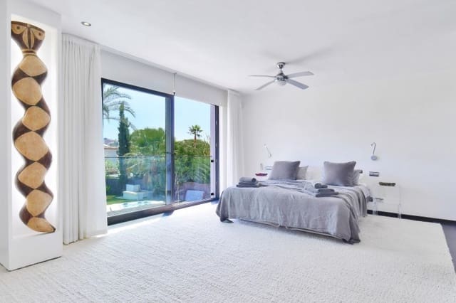 4 chambre Villa/Maison à vendre à Marbella avec piscine garage - 1 950 000 € (Ref: 9725331)
