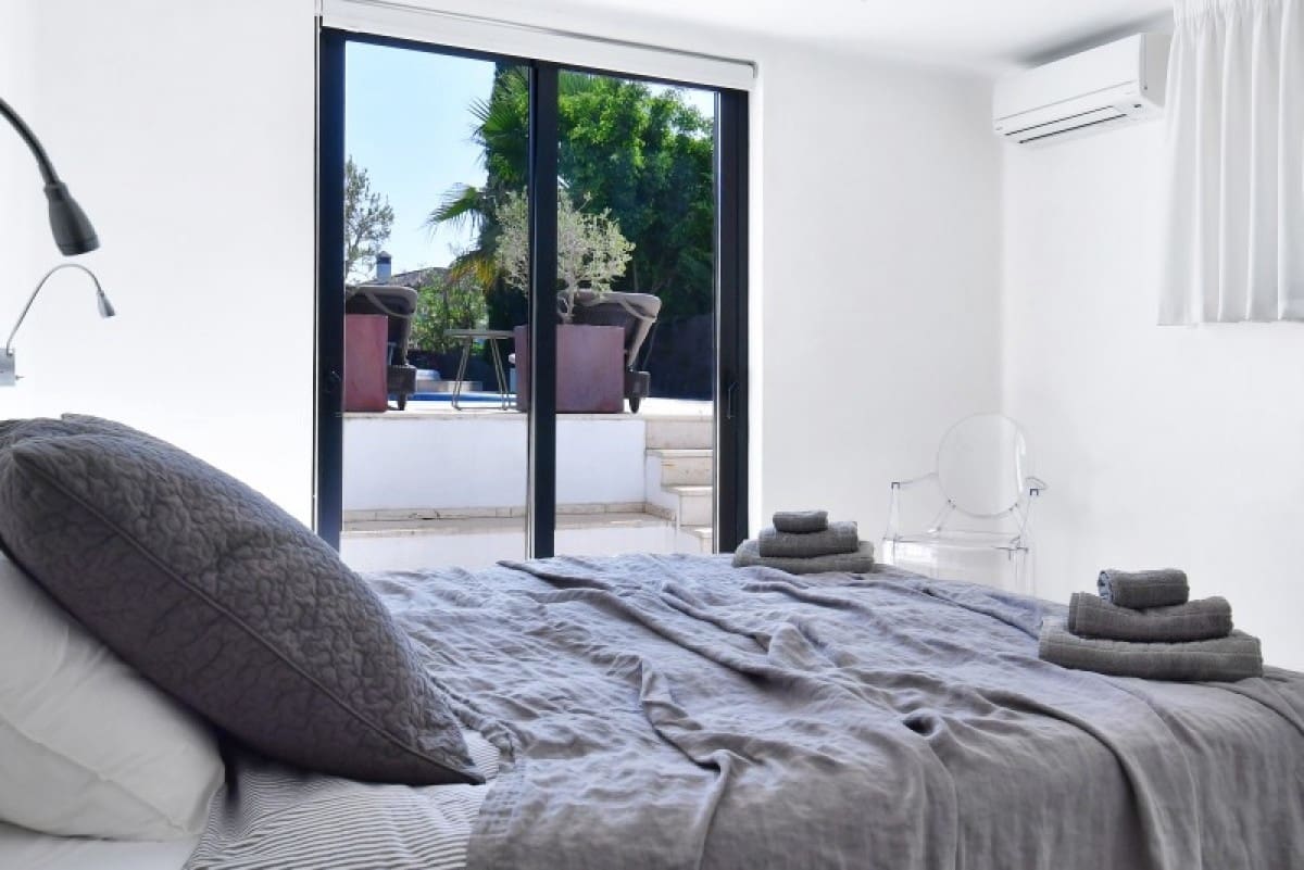 4 chambre Villa/Maison à vendre à Marbella avec piscine garage - 1 950 000 € (Ref: 9725331)