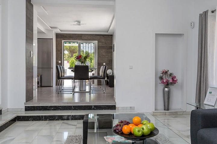 5 quarto Moradia para venda em Marbella com piscina garagem - 999 000 € (Ref: 9725341)