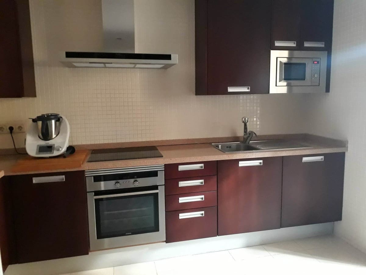 3 soverom Hus til salgs i Marbella med svømmebasseng garasje - € 590 000 (Ref: 9725343)