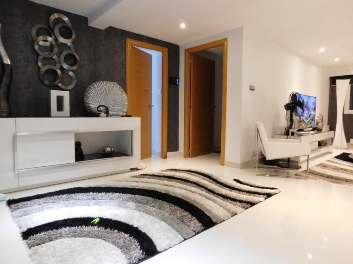 4 soveværelse Villa til salg i Marbella med swimmingpool garage - € 1.295.000 (Ref: 9725347)