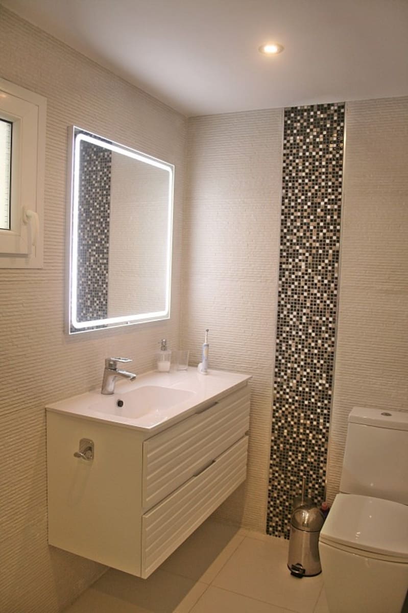 4 soveværelse Villa til salg i Marbella med swimmingpool garage - € 1.295.000 (Ref: 9725347)