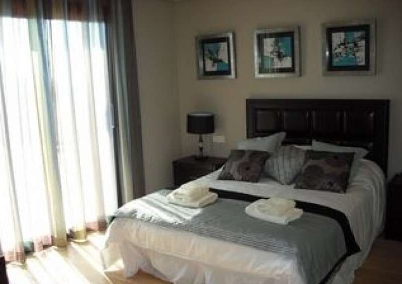 5 Zimmer Villa zu verkaufen in Marbella mit Pool Garage - 1.950.000 € (Ref: 9725350)