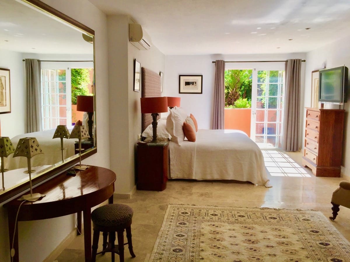 3 sovrum Lägenhet till salu i Marbella med pool garage - 460 000 € (Ref: 9725353)