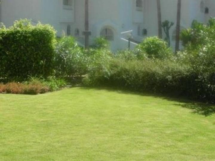 2 soverom Leilighet til salgs i Marbella med svømmebasseng garasje - € 790 000 (Ref: 9725361)