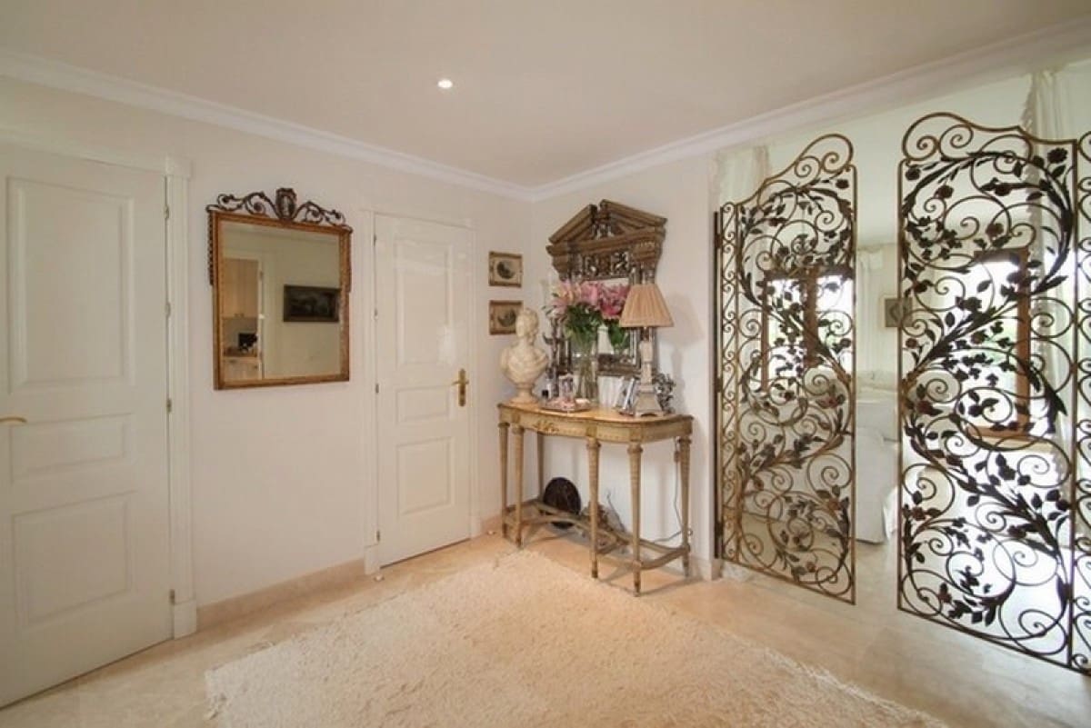 3 chambre Maison de Ville à vendre à Estepona avec piscine garage - 435 000 € (Ref: 9725371)