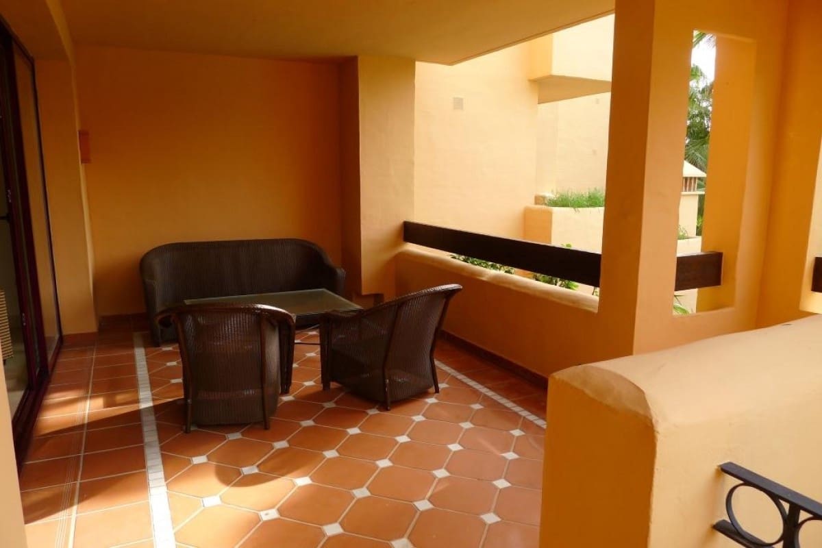 3 Zimmer Apartment zu verkaufen in Marbella mit Pool Garage - 975.000 € (Ref: 9725372)