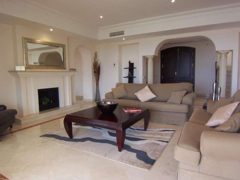 7 soverom Villa til salgs i Marbella med svømmebasseng garasje - € 2 450 000 (Ref: 9725377)