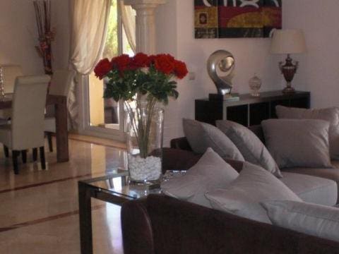 7 soverom Villa til salgs i Marbella med svømmebasseng garasje - € 2 250 000 (Ref: 9725378)