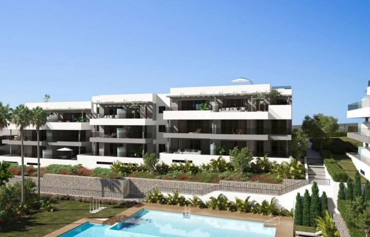 4 sypialnia Willa na sprzedaż w Estepona z basenem garażem - 546 000 € (Ref: 9725379)