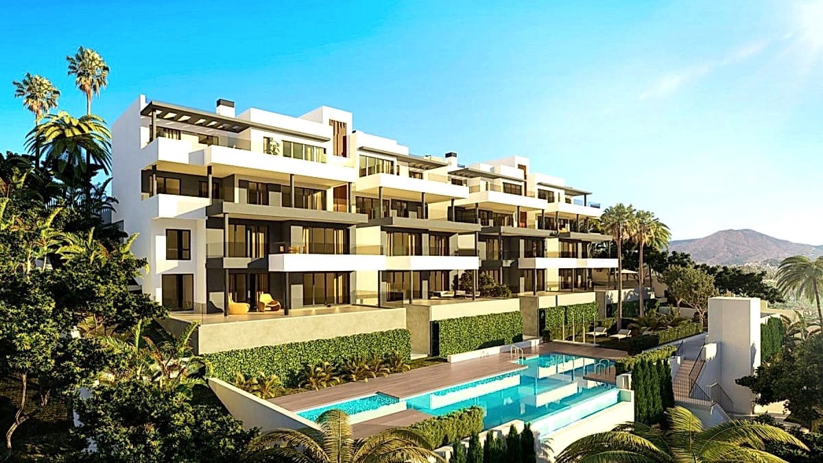 4 sypialnia Willa na sprzedaż w Estepona z basenem garażem - 546 000 € (Ref: 9725379)