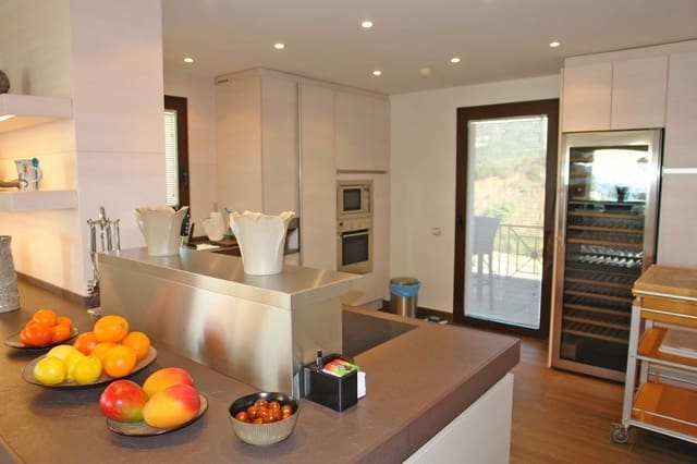 2 camera da letto Appartamento in vendita in Marbella con piscina garage - 1.695.000 € (Rif: 9725394)