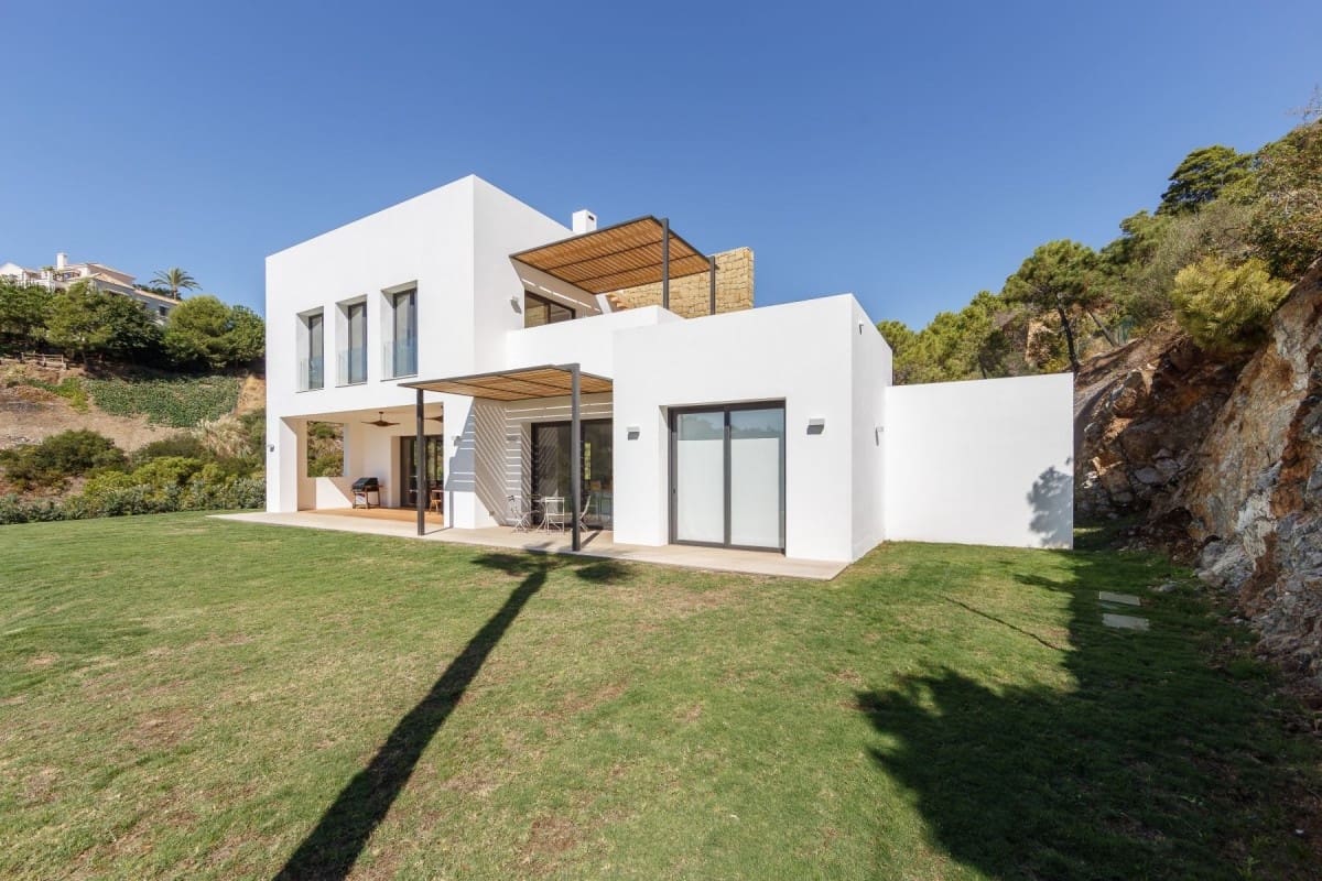 5 sovrum Villa till salu i Benahavis med pool garage - 2 795 000 € (Ref: 9725409)