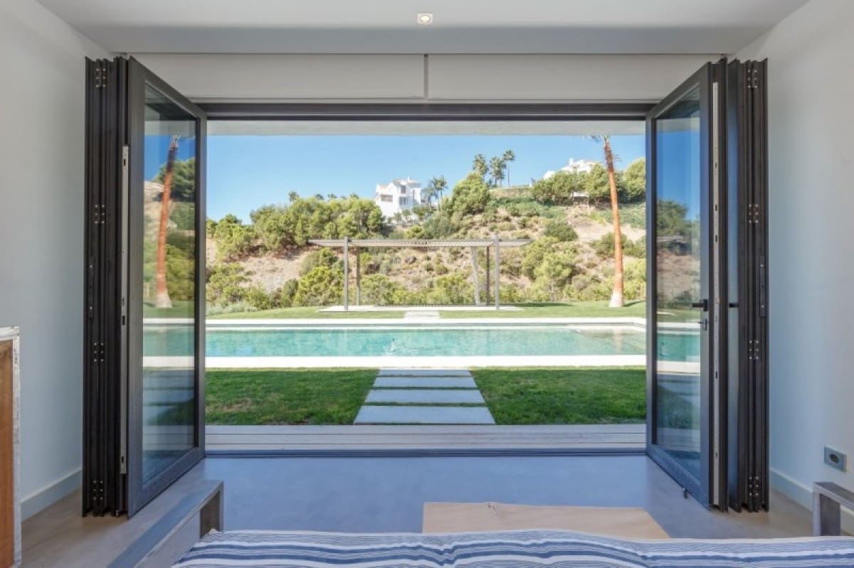 5 sovrum Villa till salu i Benahavis med pool garage - 2 795 000 € (Ref: 9725409)